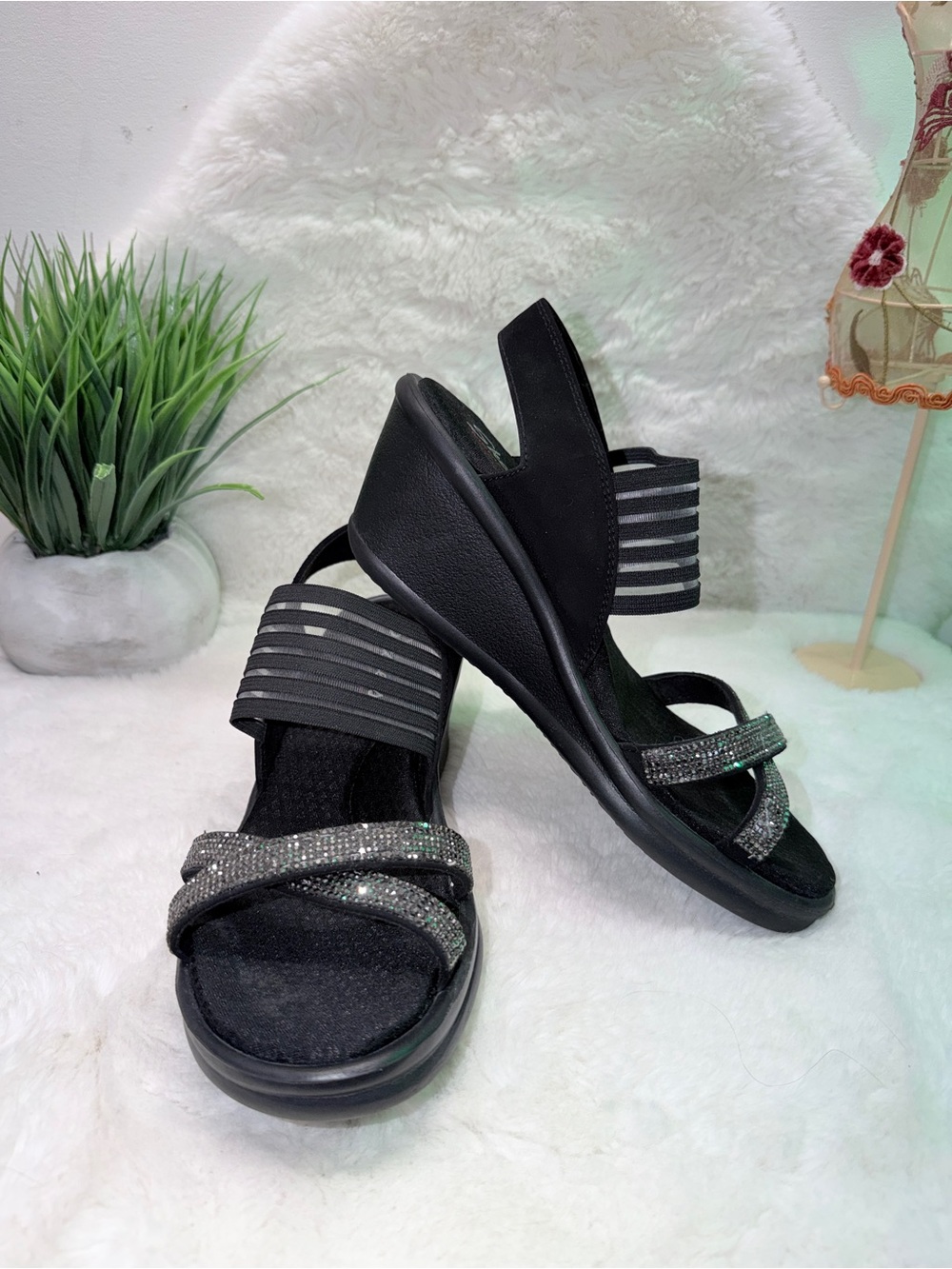 Skechers Black Sparkle Elastic Wedge Sandal Comfortable Summer Shoe 👠